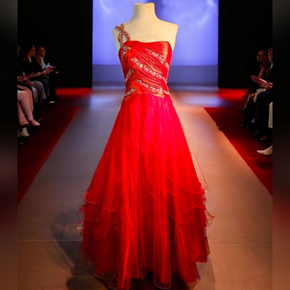 Source Unknown One Shoulder Red Dress - Picture 3 of 10